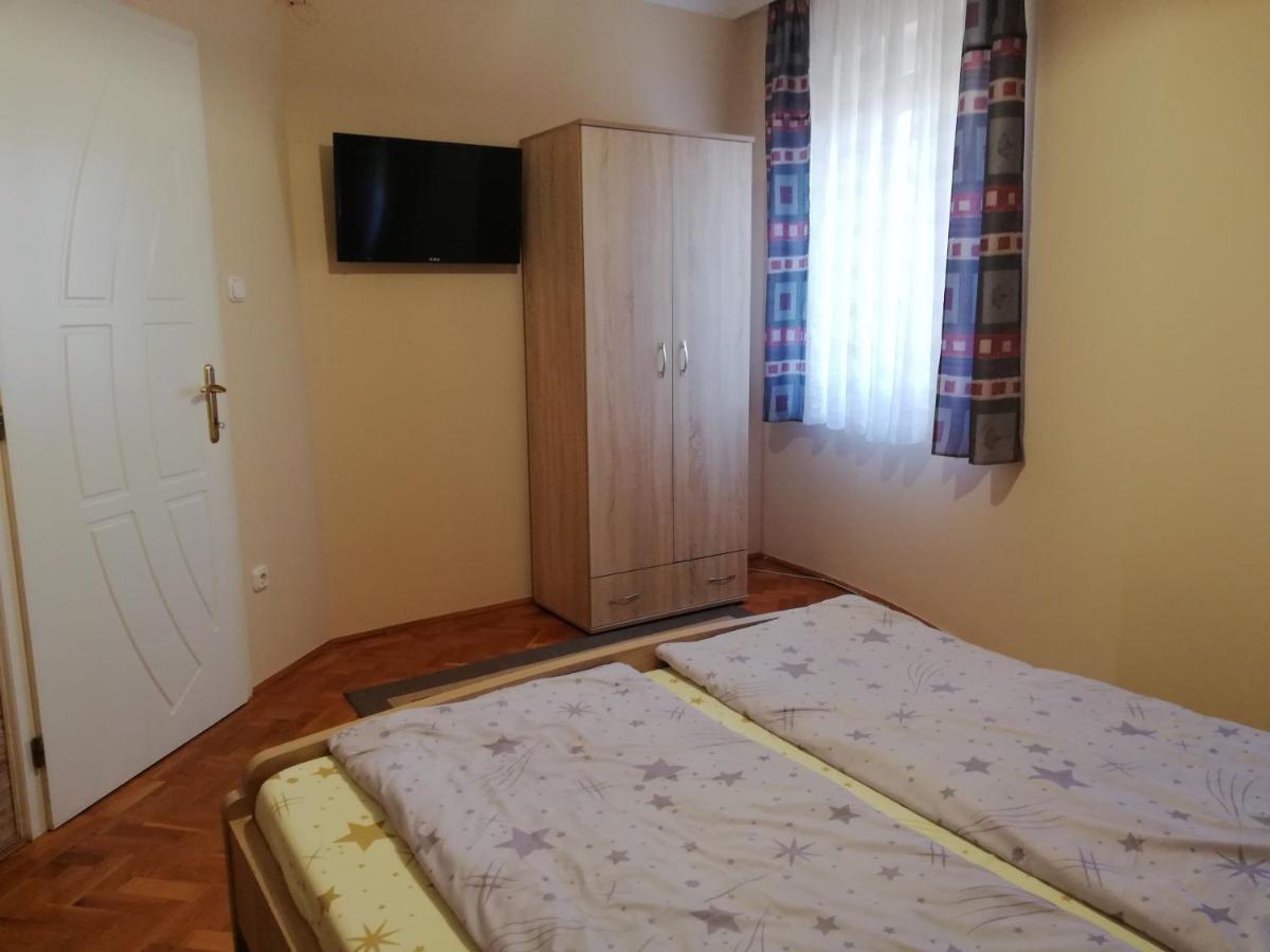 Imola Es Andrea Apartmanhaz Apartment Hajduszoboszlo Luaran gambar