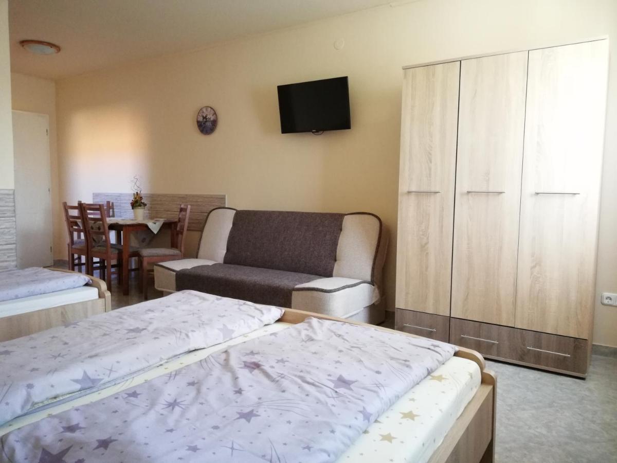 Imola Es Andrea Apartmanhaz Apartment Hajduszoboszlo Luaran gambar